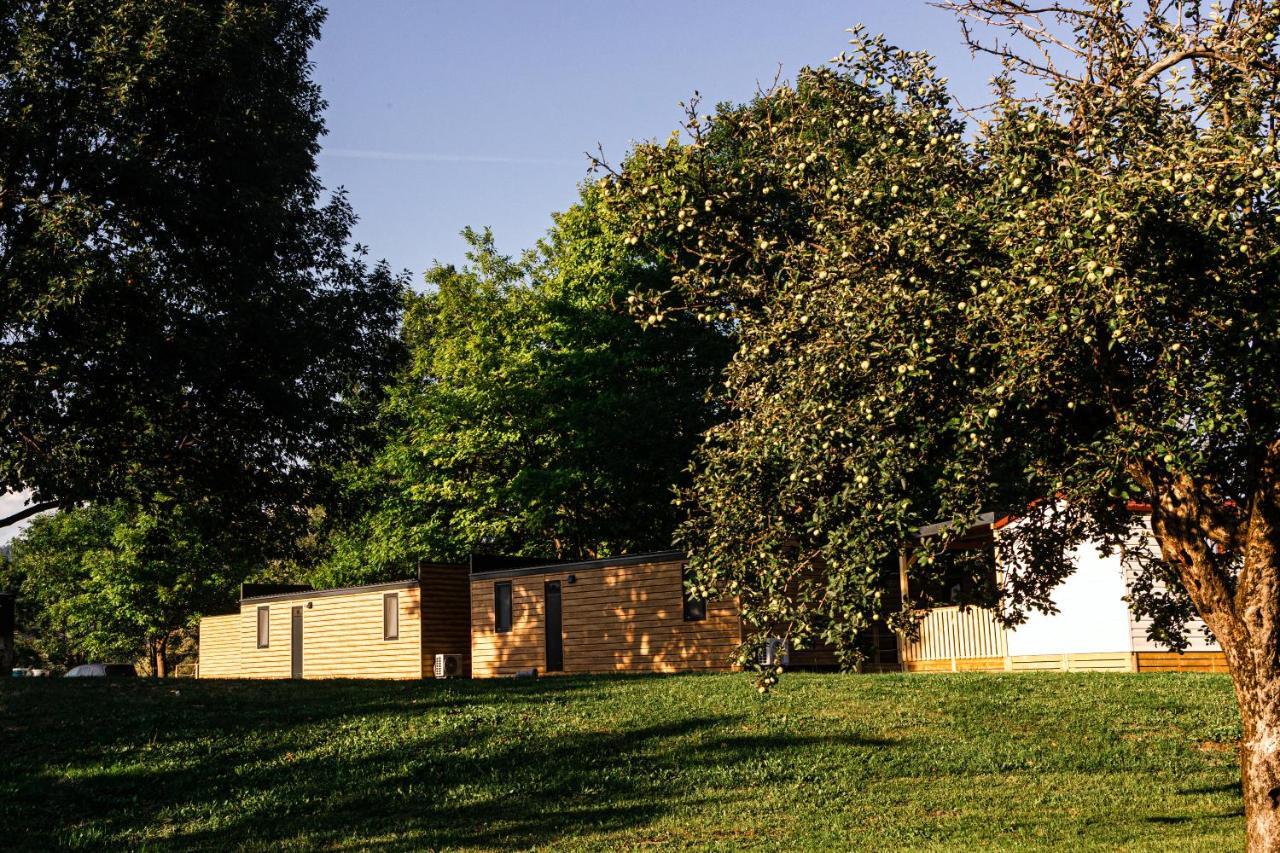 Camp Velenje Hotell Exteriör bild