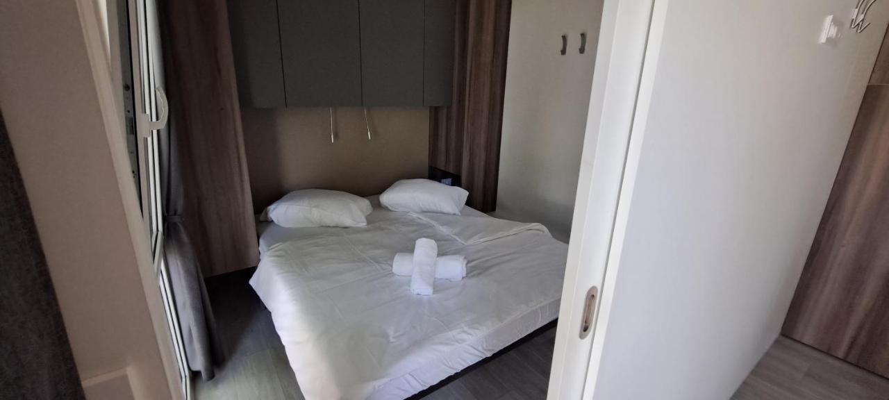 Camp Velenje Hotell Exteriör bild