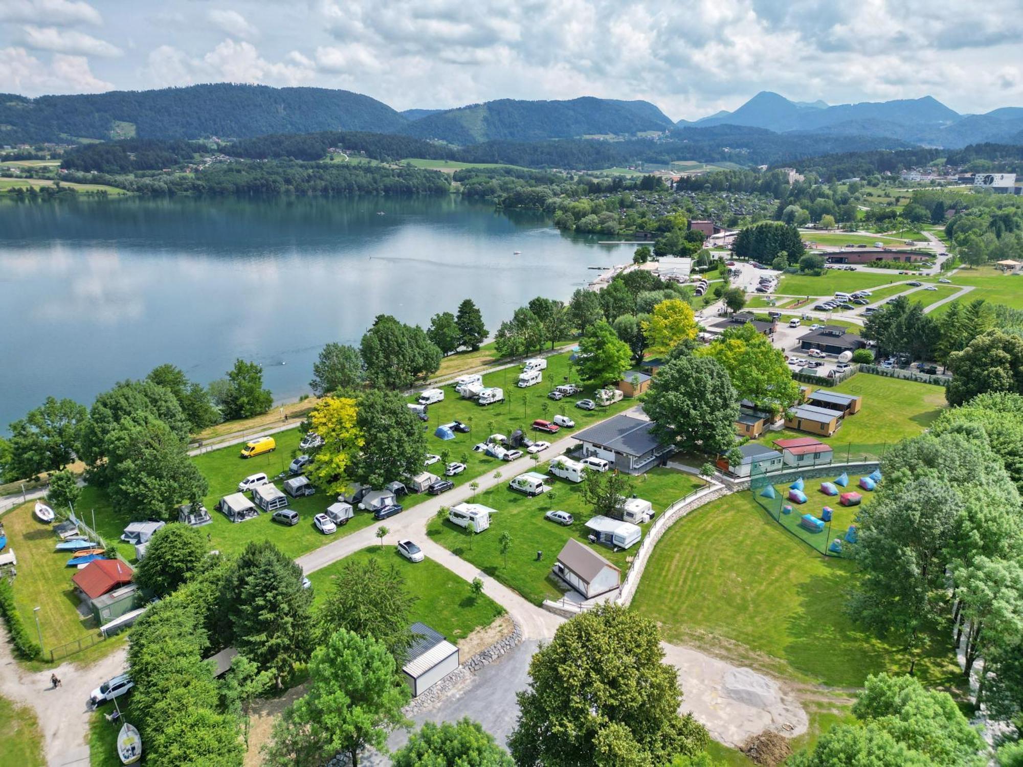 Camp Velenje Hotell Exteriör bild