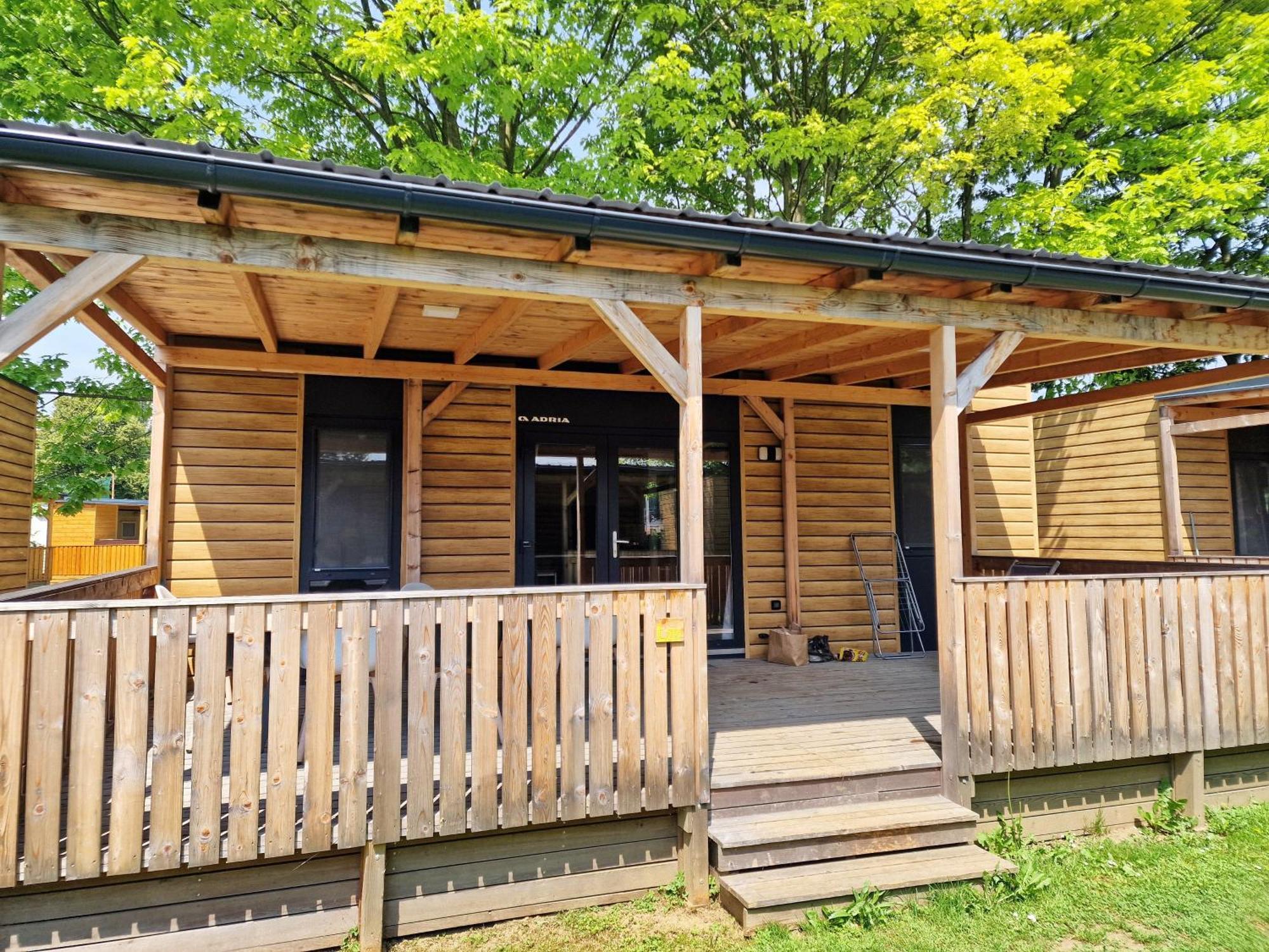 Camp Velenje Hotell Exteriör bild